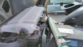 2656901 For 2016 Volvo Vnl Radiator Overflow Tank Oh