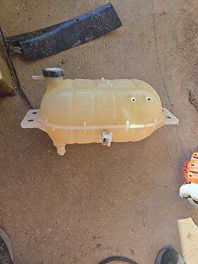 10032775 Bluebird Bbcv All American Re Surge Tank With Level Sensor 2012
