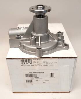 Clark 1232510 Water Pump With Gasket And Fan Studs Md972457 Cat Gp30 Fork Truck