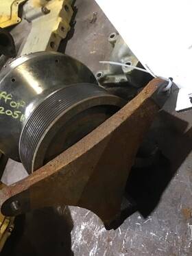 3381889 Cummins 2157198 17253 Isx Egr Fan Clutch/hub Assembly