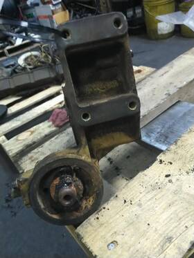 3629434 Cummins 2378119 3926508 6ct-8.3 Thermostat Housing