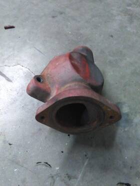 3657999 Cummins 2403870 Replaces Isx12 Epa 10 Thermostat Housing
