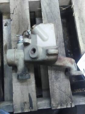 3669261 Cummins 2414402 211018 Bc3 Thermostat Housing