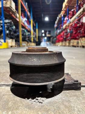 2899608 Cummins Fan Spindle