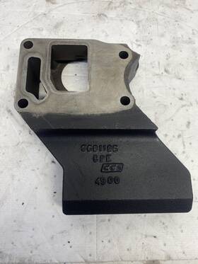523-11940 Cummins 3681195 Qsx Thermostat Housing