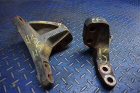 01-31372-001 Detroit 2013 Dd15 Rear Engine Mount Price Per Unit P/n