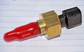 7347081 Detroit Diesel 4921477 Lot Of 2 Oil Temp Pressure Sensor For Ism/qsm