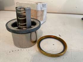 8929878 Detroit Diesel Genuine Series 60 Thermostat New Oem
