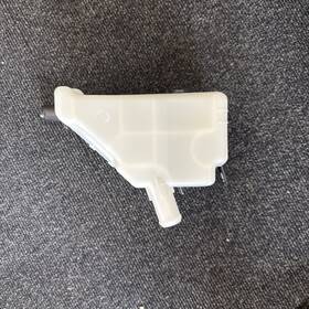 Ford Lc3z-8a080-d Reservoir Tank 2020-20205 250/350/450 Models