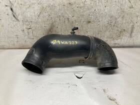 03-35995-001 Freightliner Columbia 120 Air Transfer Tube - Used P/n 0335995001