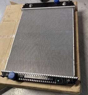 0437244p Freightliner Radiator Thermal Solution Sterling L75/85/lt7500 Ms 106