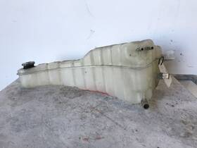05-21178-000 Freightliner 2010-2019 Business Class M2 106 Coolant Reservoir 05-21 619-11508
