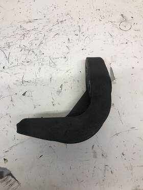 05-30368-001 Freightliner Coronado Radiator Brackets 647-10280