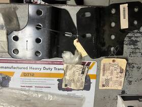 15-15031-001 Freightliner 15-15031-000 And Lower Crossmember Gusset Bracket Plates