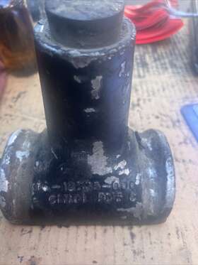 16-13635-000 Freightliner Front Leaf Spring Bump Stop P/n