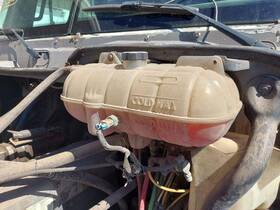 3388763 Freightliner 2163246 Columbia 120 Radiator Overflow Tank 2007