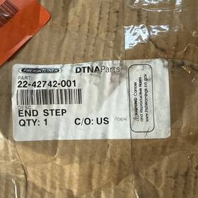 22-42742-001 Freightliner Fuel Tank Step End Rh And Lh P/n