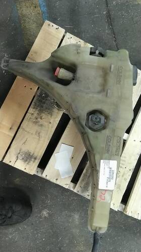 3485372 Freightliner 2250202 Cascadia 132 Radiator Overflow Tank