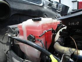 3498512 Freightliner 2262103 Cascadia 113 Radiator Overflow Tank 2011