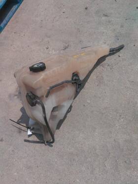 3504528 Freightliner 2266479 Cascadia 113 Radiator Overflow Tank
