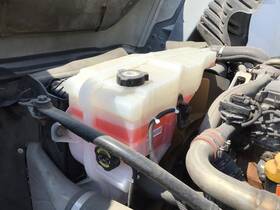 3507961 Freightliner 2269508 Cascadia 125 Radiator Overflow Tank