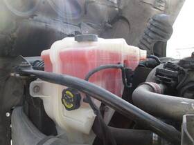 3562204 Freightliner 2317723 Cascadia 125 Radiator Overflow Tank 2015