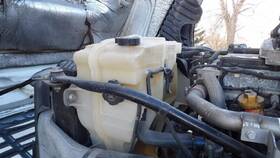 3571171 Freightliner 2325658 Cascadia 125 Radiator Overflow Tank