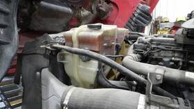 3572077 Freightliner 2326444 Cascadia 125 Radiator Overflow Tank
