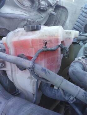 3574522 Freightliner 2328260 Cascadia 125 Radiator Overflow Tank