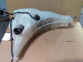 3586069 Freightliner 2339170 Cascadia 125 Radiator Overflow Tank 2017