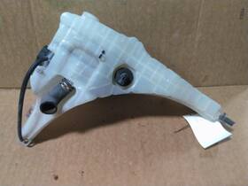 3593422 Freightliner 2345884 Cascadia 125 Radiator Overflow Tank 2016