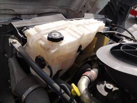 3656928 Freightliner 2402838 Cascadia 125 Radiator Overflow Tank 2012
