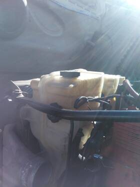 3667434 Freightliner 2412690 Cascadia 125 Radiator Overflow Tank 2013