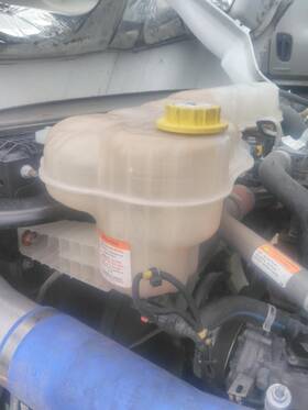 3685872 Freightliner 2429070 Cascadia 126 Radiator Overflow Tank