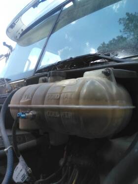 3689568 Freightliner 2432337 Columbia 120 Radiator Overflow Tank