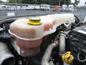 3716237 Freightliner 2456500 Cascadia 126 Radiator Overflow Tank 2019
