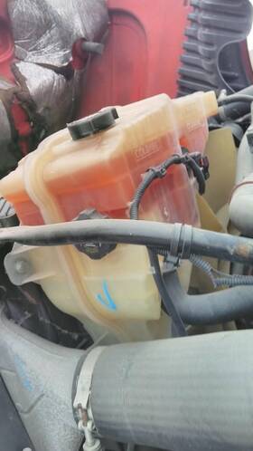 3744624 Freightliner 2480741 Cascadia 125 Radiator Overflow Tank