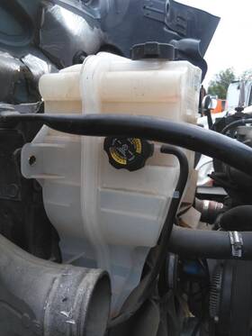 3817540 Freightliner 2537330 Cascadia 125 Radiator Overflow Tank