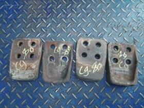 6813281840 Freightliner 2004 Century Axle Stop Bracket Price Per Unit P/n