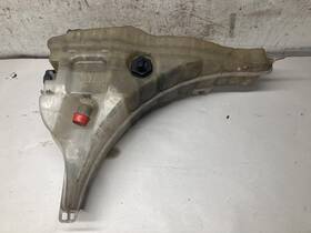 A05-25263-009 Freightliner 2008-2021 Coronado Radiator Overflow Bottle - Used P/n A0525263009