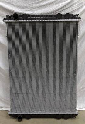U3692-100 Freightliner/behr U3692001 Radiator - Century/columbia Series P/n Bth