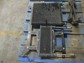 2225816 Gm 1202050 6.0l V8 Gas Engine Oil Cooler