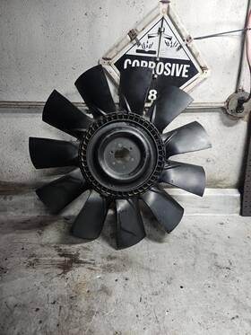 600289mz Horton 2008 Cummins Ism Engine Cooling Fan Out Of Peterbilt 320