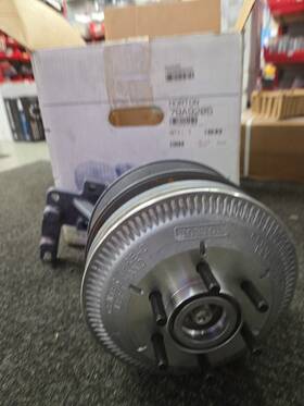 F17-1000-102 Horton 989205. Fan Clutch 79a9205. Paccar
