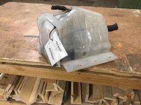 1652-ups International 1854683 For 1995 Radiator Overflow Tank 3005199