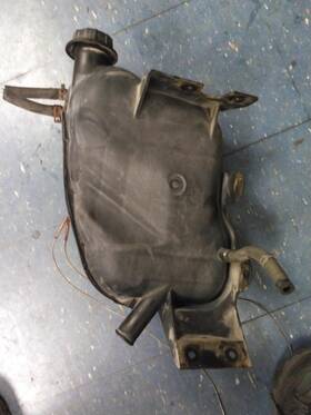 3475765 International 2241400 4300 Radiator Overflow Tank