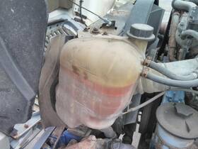 3540062 International 2298143 4300 Radiator Overflow Tank