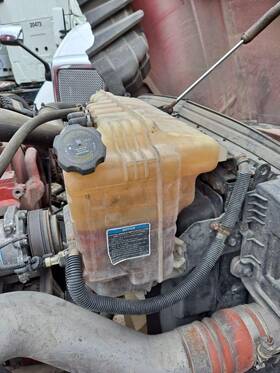 3580144 International 2333479 Lt Radiator Overflow Tank