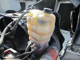 3699302 International 2441326 8600 Radiator Overflow Tank 2008