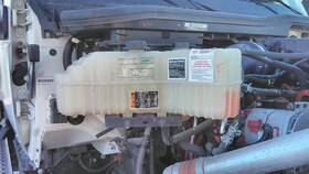 3856110 International 2570845 Mv Radiator Overflow Tank